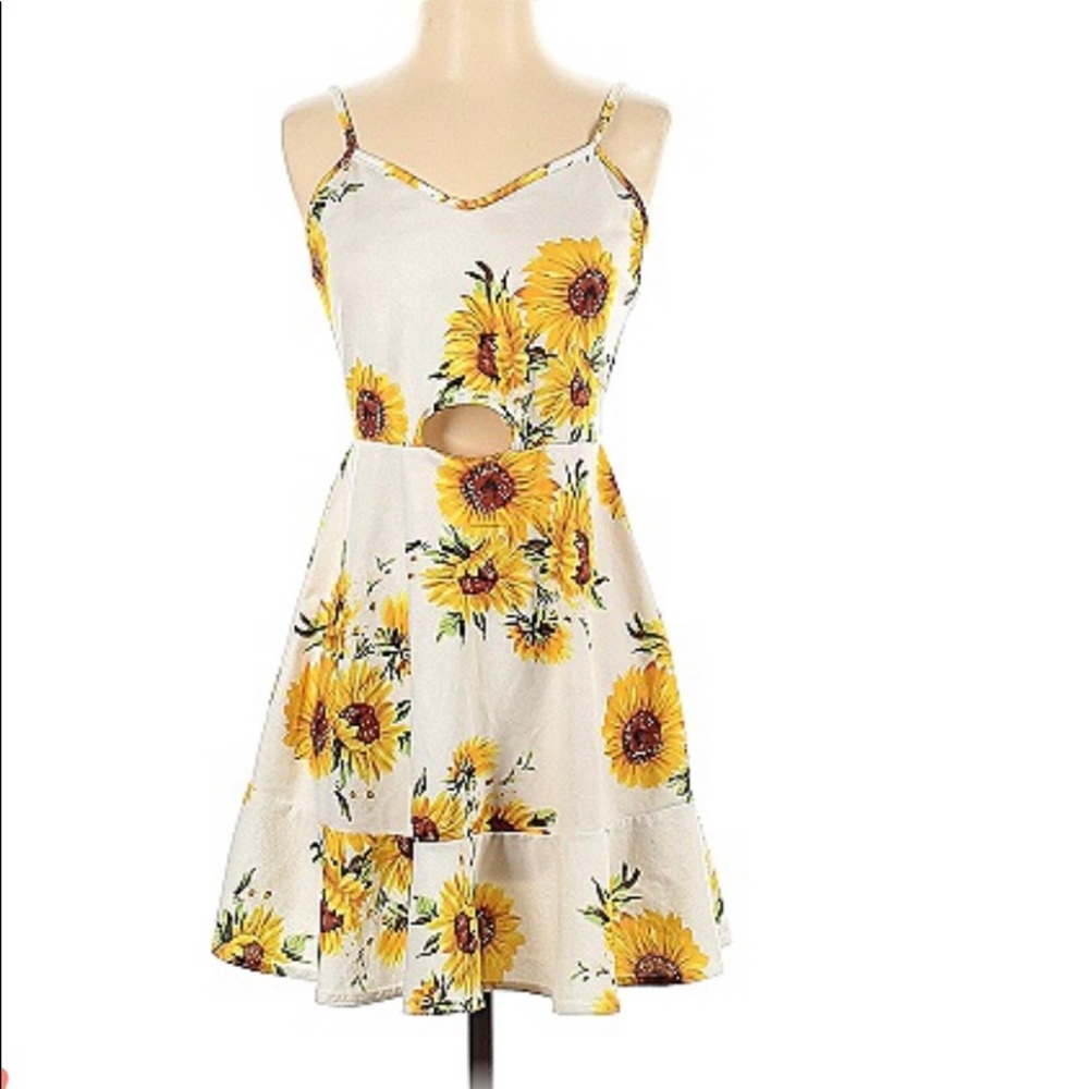 Angashion Summer Sunflower Dress Size Small